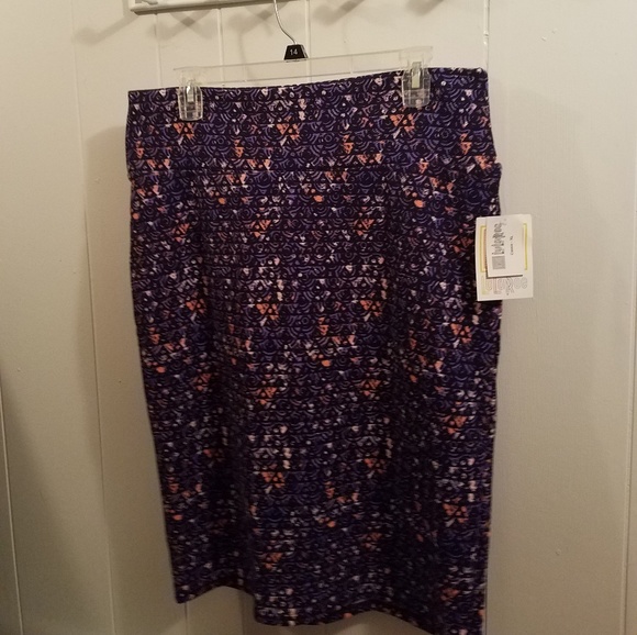 LuLaRoe Dresses & Skirts - XL  Cassie Skirt Lularoe NWT